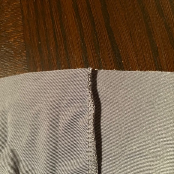 ONZIE Crushed Velvet Flare Leggings/Yoga Athleisure Pants- Size M/L (runs small) - Picture 10 of 11